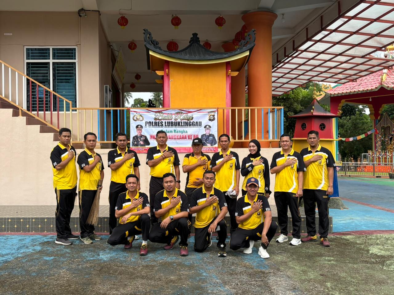 Sambut Hari Bhayangkara Ke-80, Sat Intelkam Polres Lubuk Linggau Gelar  Bakti Religi di Sejumlah Vihara dan Klenteng